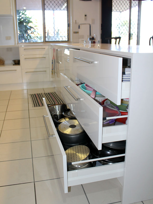 Custom kitchen cabinets Brisbane