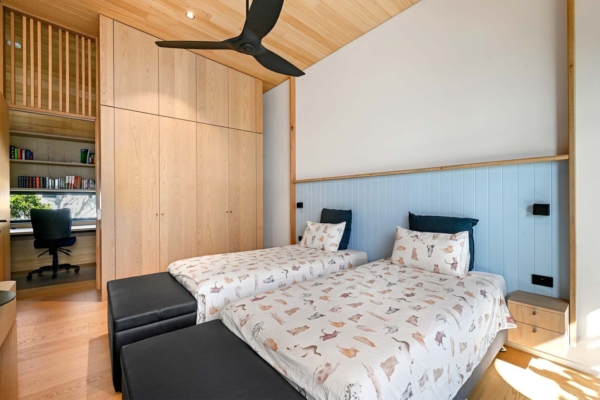 PK Kitchen Design Home Renovations: Pelican St, Peregian Beach