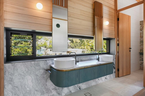 PK Kitchen Design Home Renovations: Pelican St, Peregian Beach