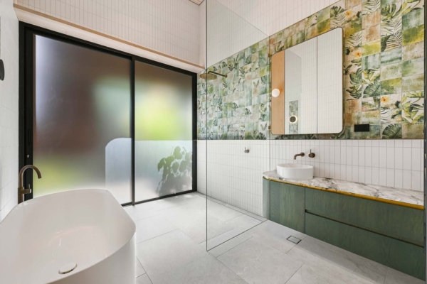 PK Kitchen Design Home Renovations: Pelican St, Peregian Beach