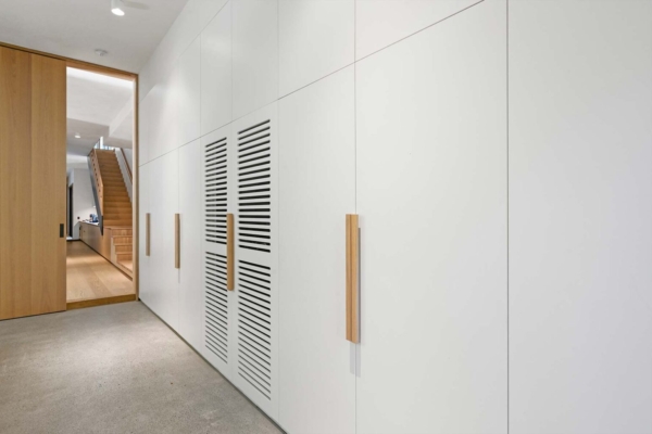 PK Kitchen Design Home Renovations: Pelican St, Peregian Beach