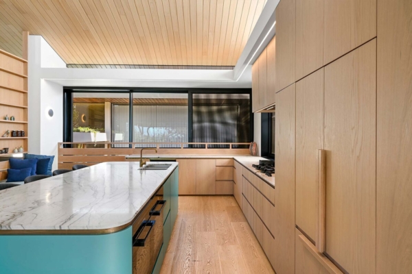 PK Kitchen Design Home Renovations: Pelican St, Peregian Beach
