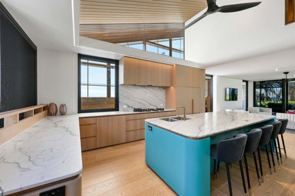 PK Kitchen Design Home Renovations: Pelican St, Peregian Beach