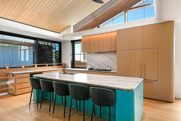 PK Kitchen Design Home Renovations: Pelican St, Peregian Beach